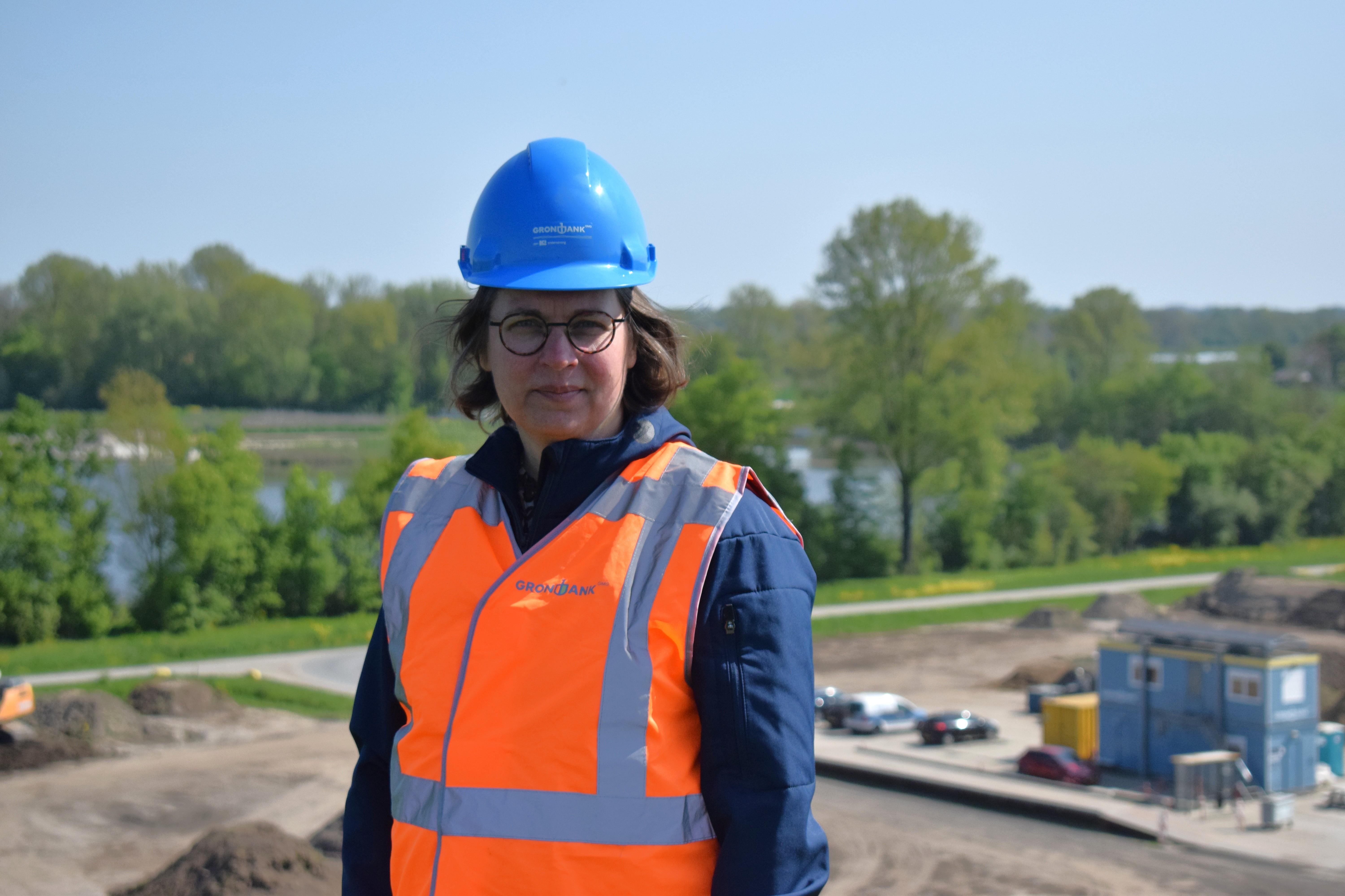 Astrid Oosterhof, acceptant Grondbank GMG